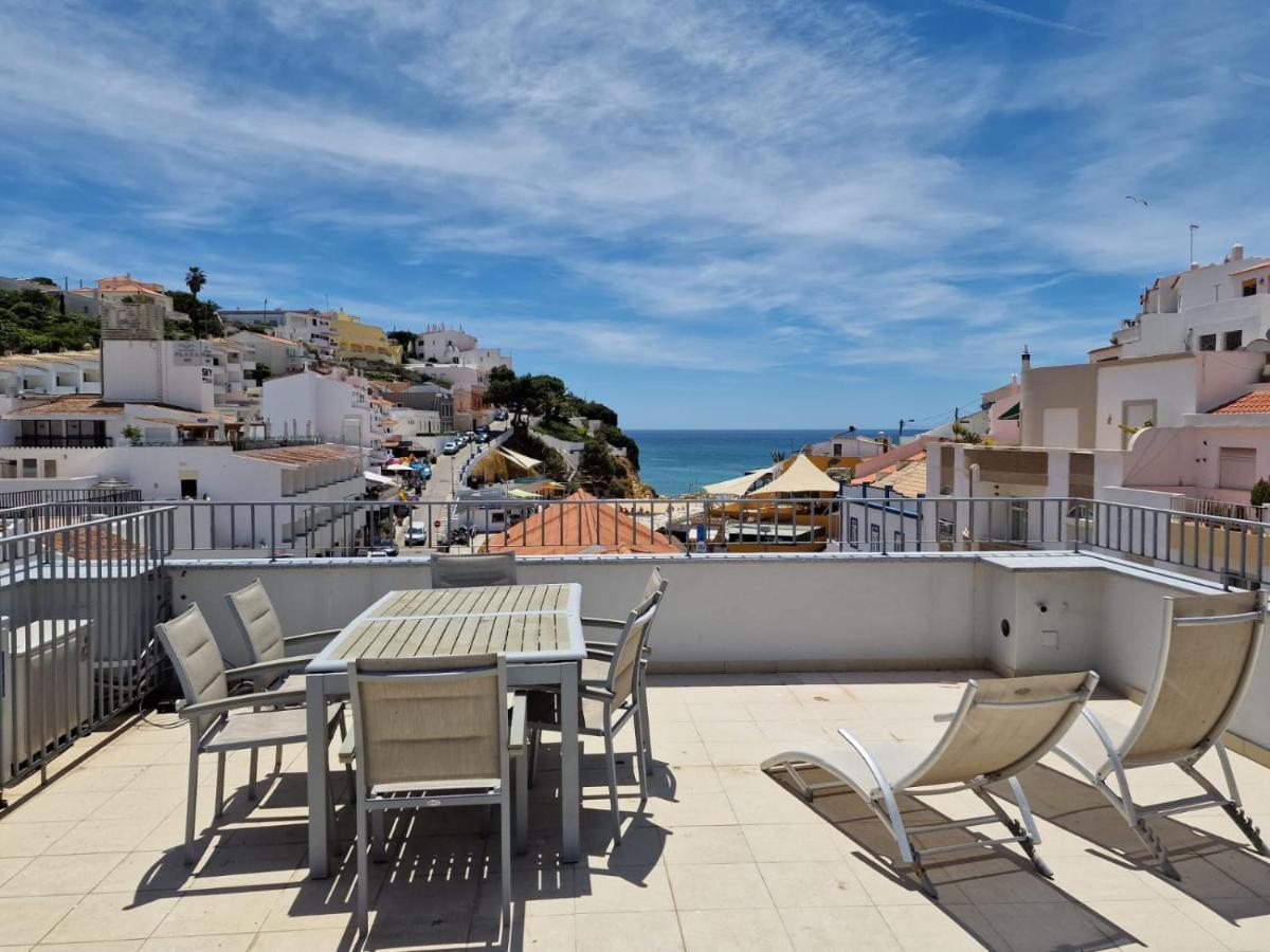 Апартаменты Vista Mar - 200 From The - Carvoeiro - By Bedzy Карвоейру